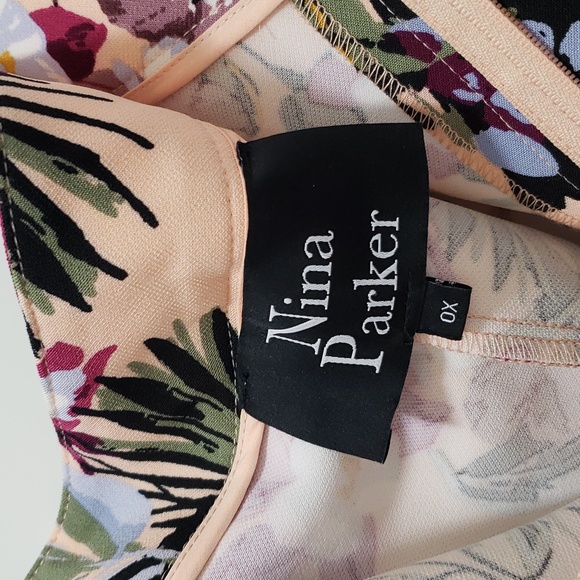 NWOT Nina Parker Fashion Floral Trouser Straight Leg Print Pants - Picture 2 of 3